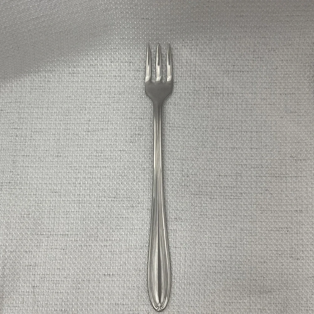 Oneida stainless steel 6